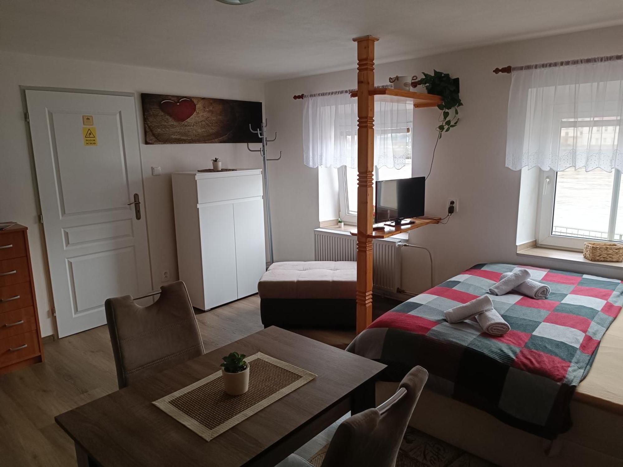 U Bocmana S Vyhledem Na Zamek A Labe Apartment เดชชิน ภายนอก รูปภาพ