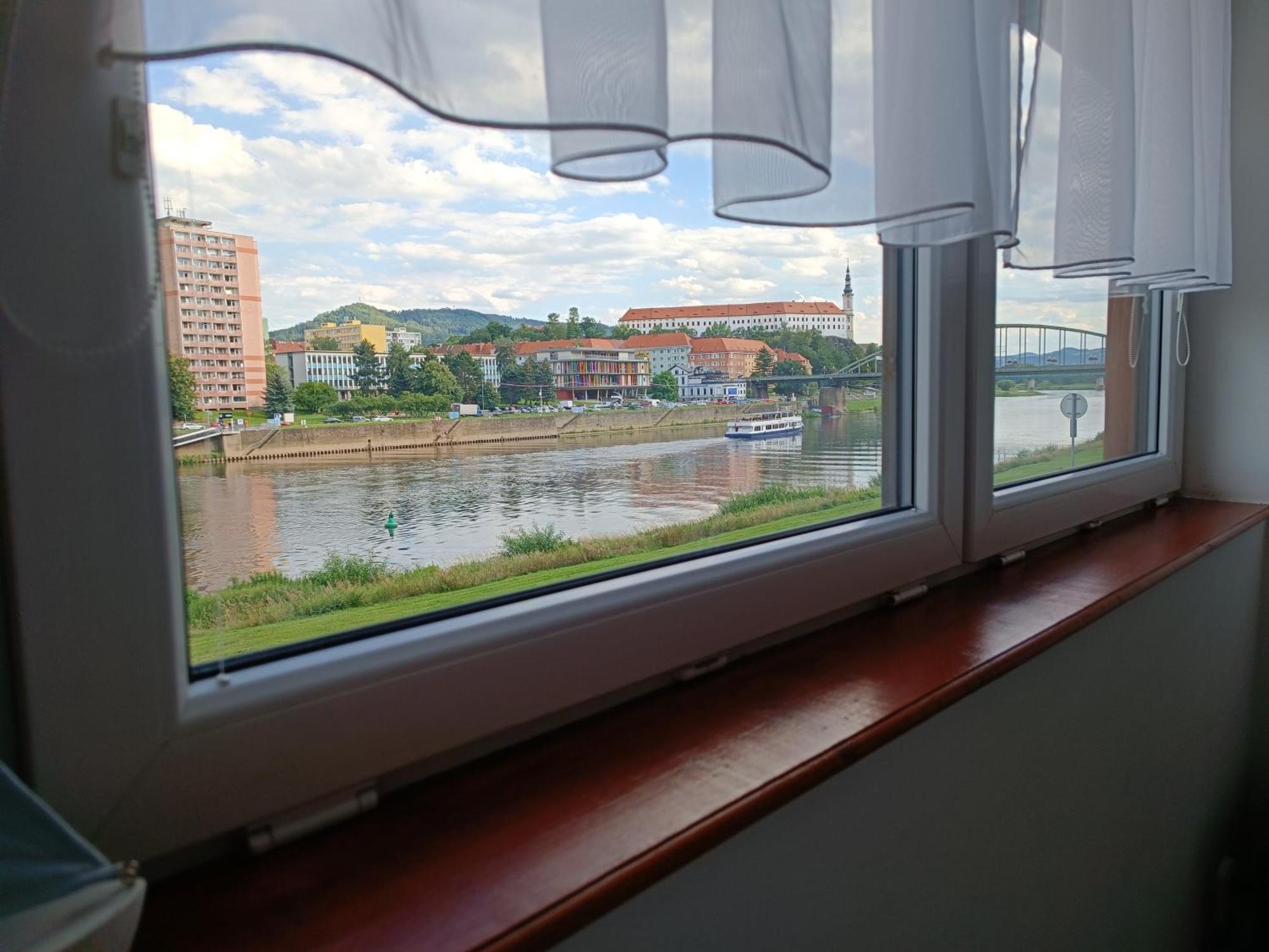 U Bocmana S Vyhledem Na Zamek A Labe Apartment เดชชิน ภายนอก รูปภาพ