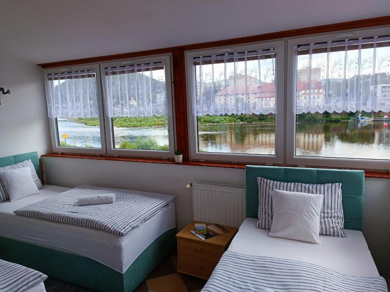 U Bocmana S Vyhledem Na Zamek A Labe Apartment เดชชิน ภายนอก รูปภาพ